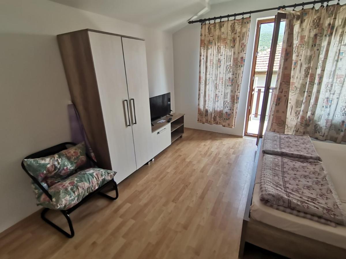Guesthouse Zimovski Peštani Екстериор снимка