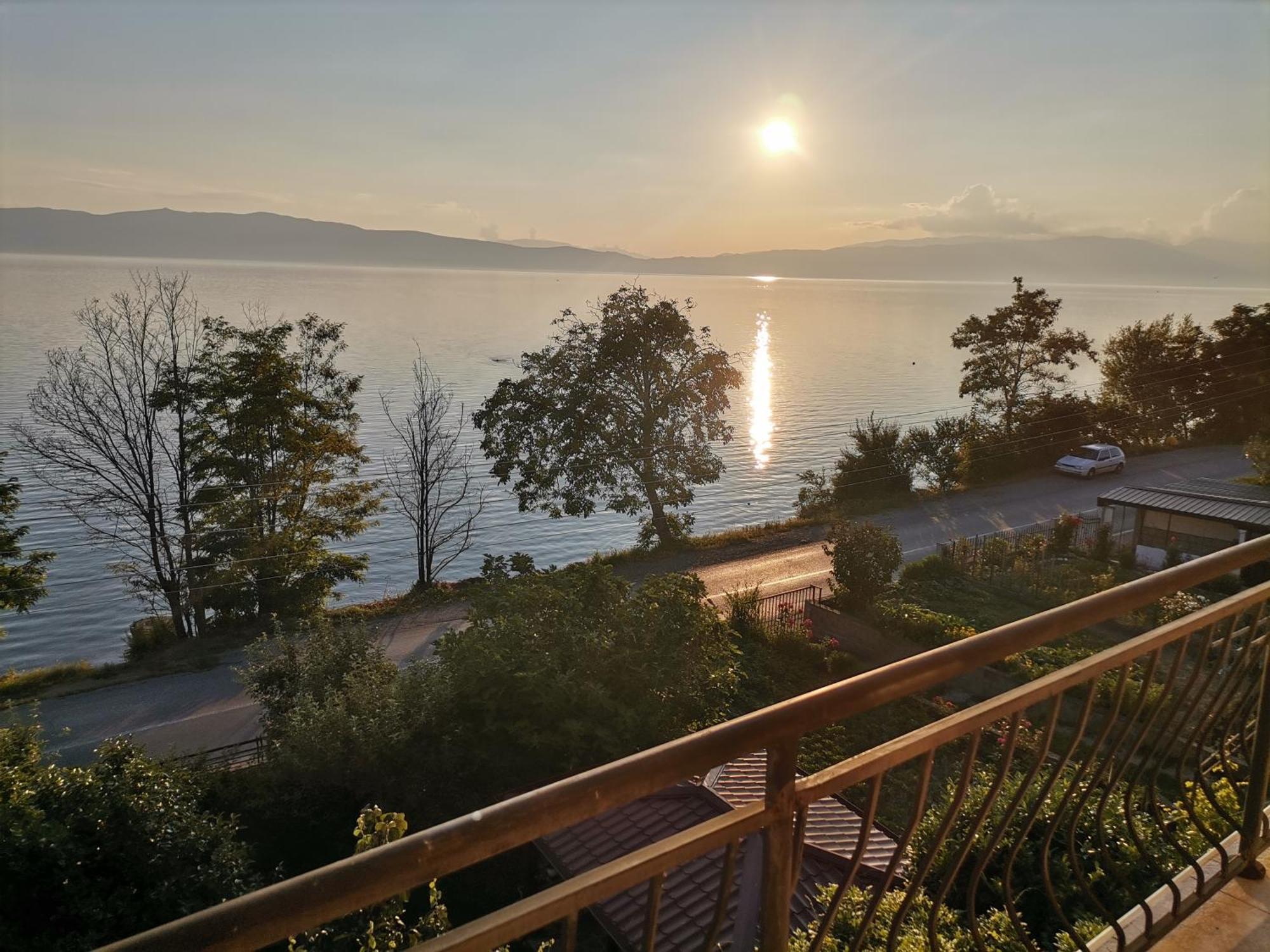 Guesthouse Zimovski Peštani Екстериор снимка