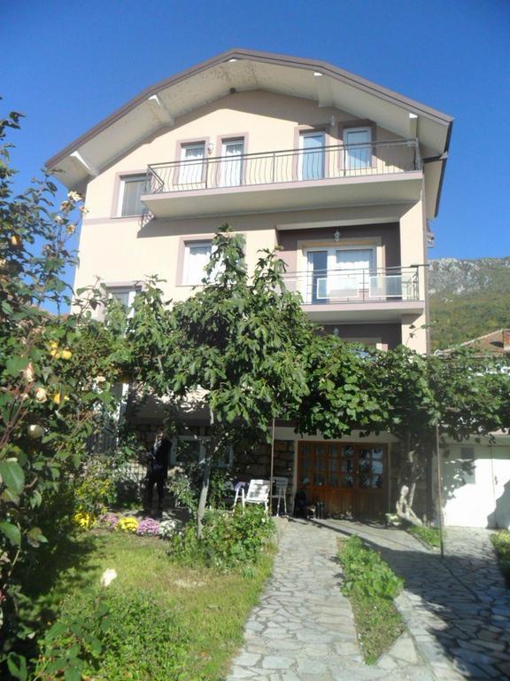 Guesthouse Zimovski Peštani Екстериор снимка